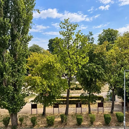 Hotell River Park 2*